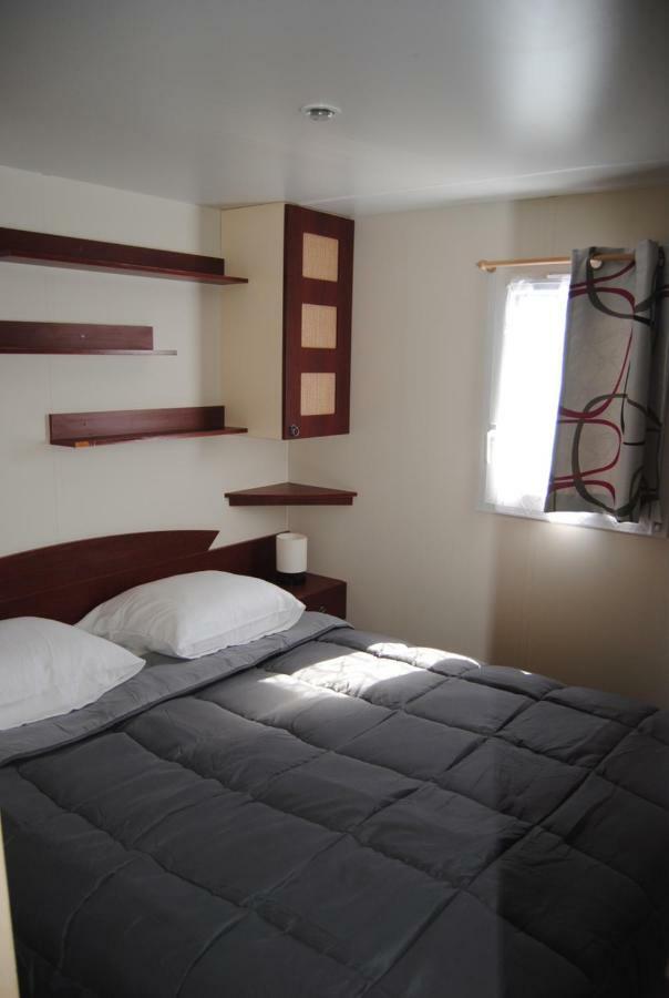 Mobilhome 3 Chambres Veyrignac Eksteriør billede